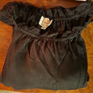 Linea Black Ruffle Blouse